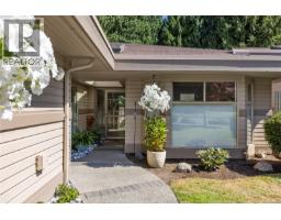 860 Lakes Blvd, French Creek, BC V9P2P8 Photo 49