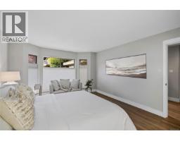860 Lakes Blvd, French Creek, BC V9P2P8 Photo 24