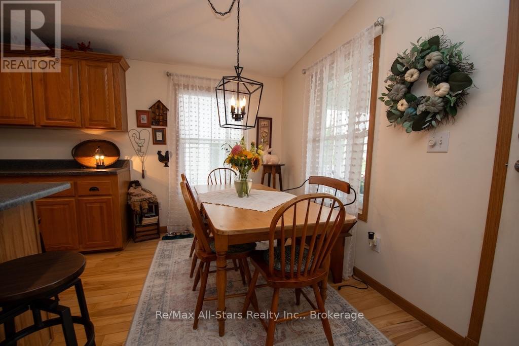 51 CREEKSIDE CIRCLE - 18