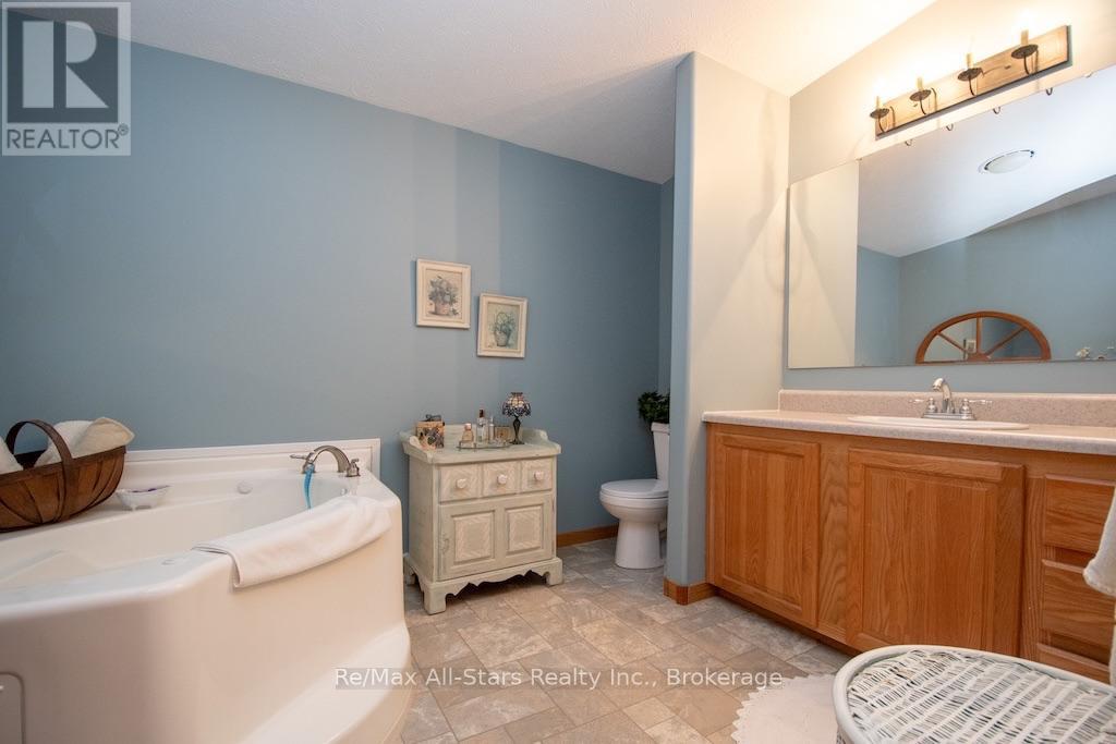51 CREEKSIDE CIRCLE - Image 29