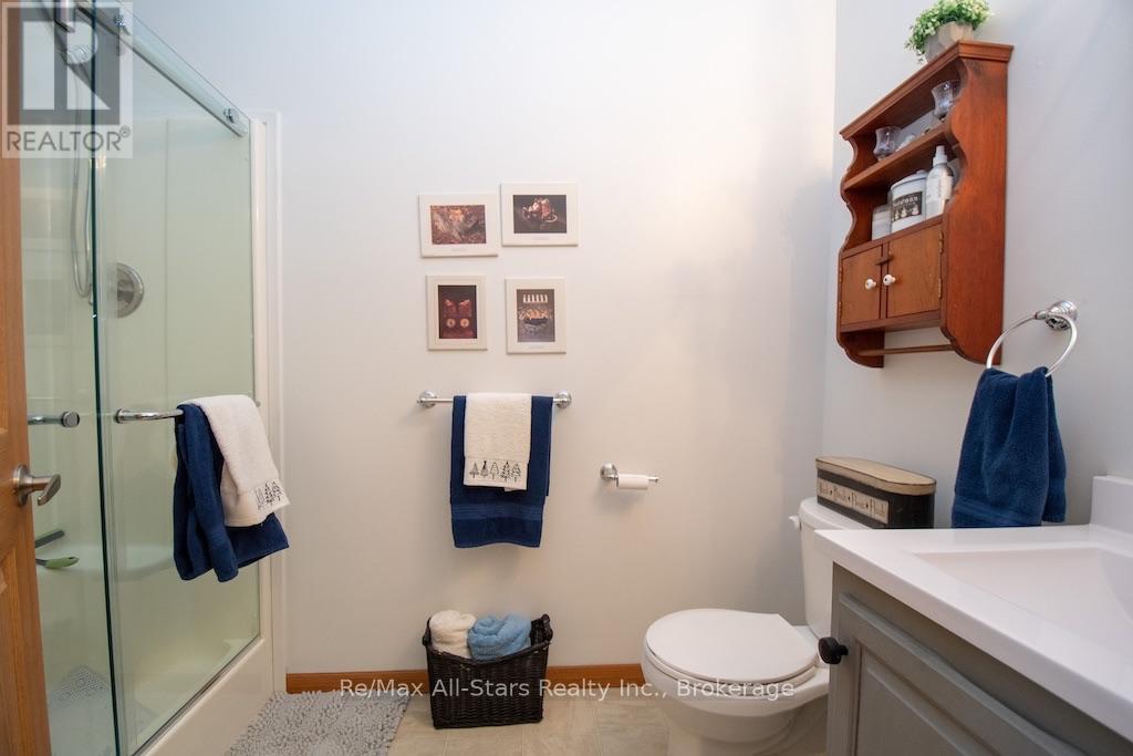 51 CREEKSIDE CIRCLE - Image 34