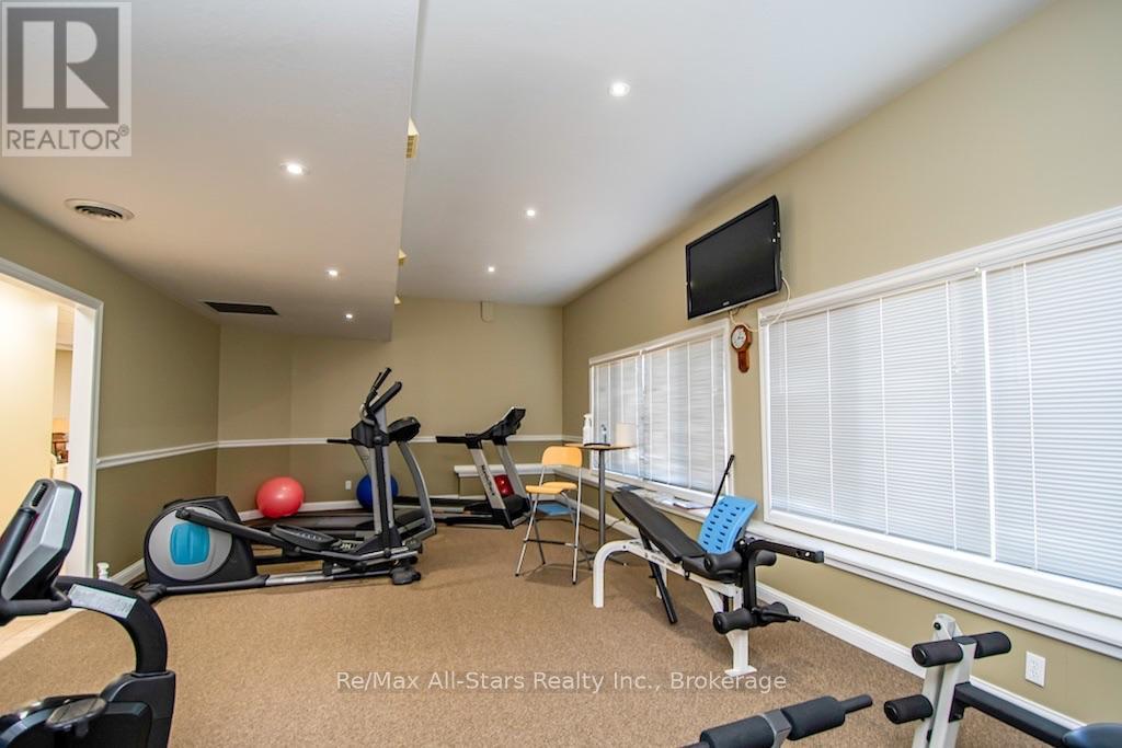 51 CREEKSIDE CIRCLE - Image 43