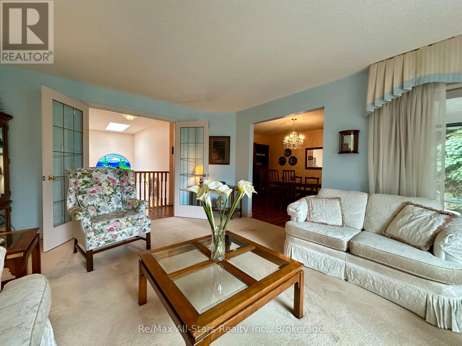 3 GOVERNORS DRIVE - Image 3