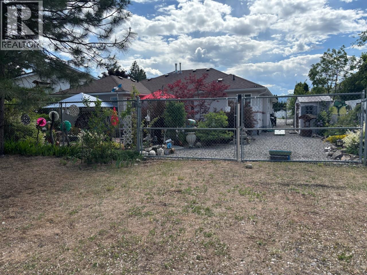 2230 Selkirk Place - 24