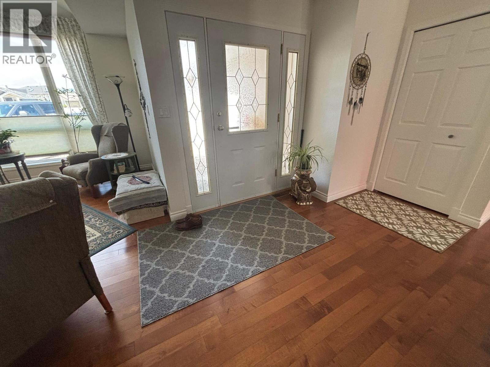 2230 Selkirk Place - Image 5
