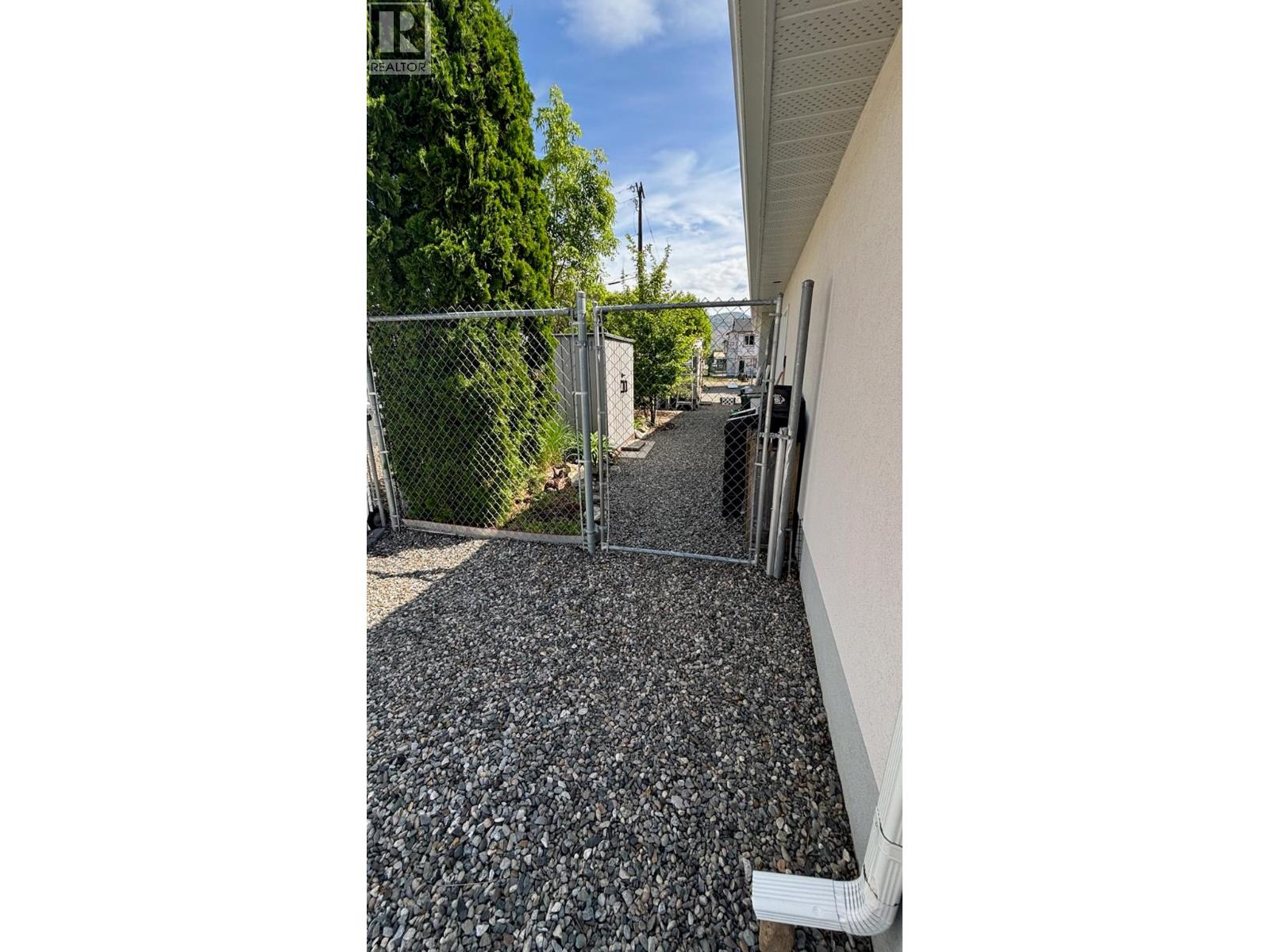 2230 Selkirk Place - 22