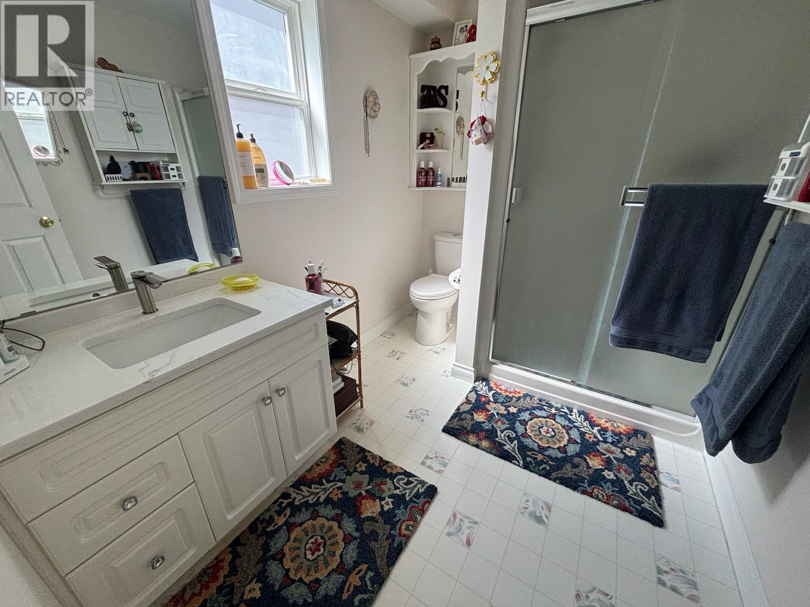 2230 Selkirk Place - 10
