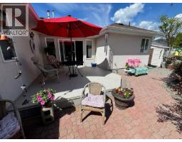 2230 Selkirk Place, Grand Forks, BC V0H1H0 Photo 13