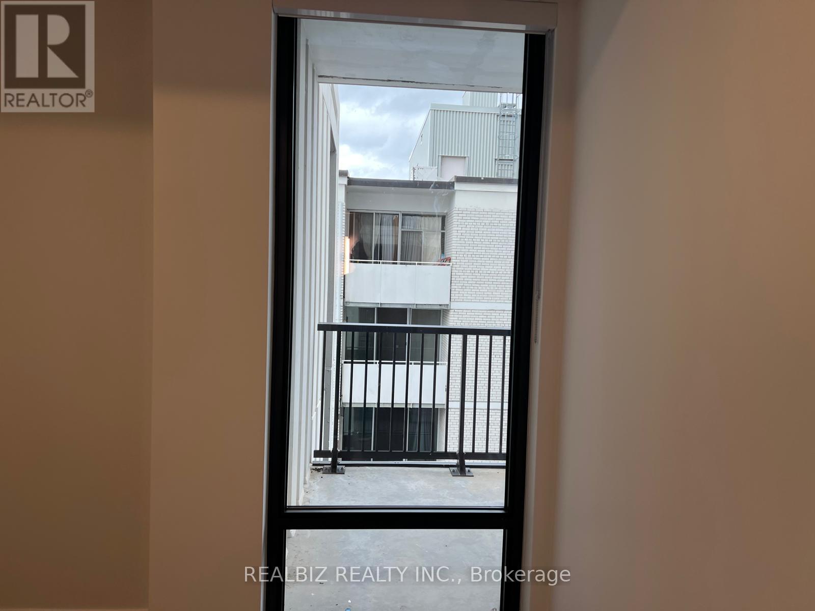 #823 91 MONTCLAIR AVENUE - 14