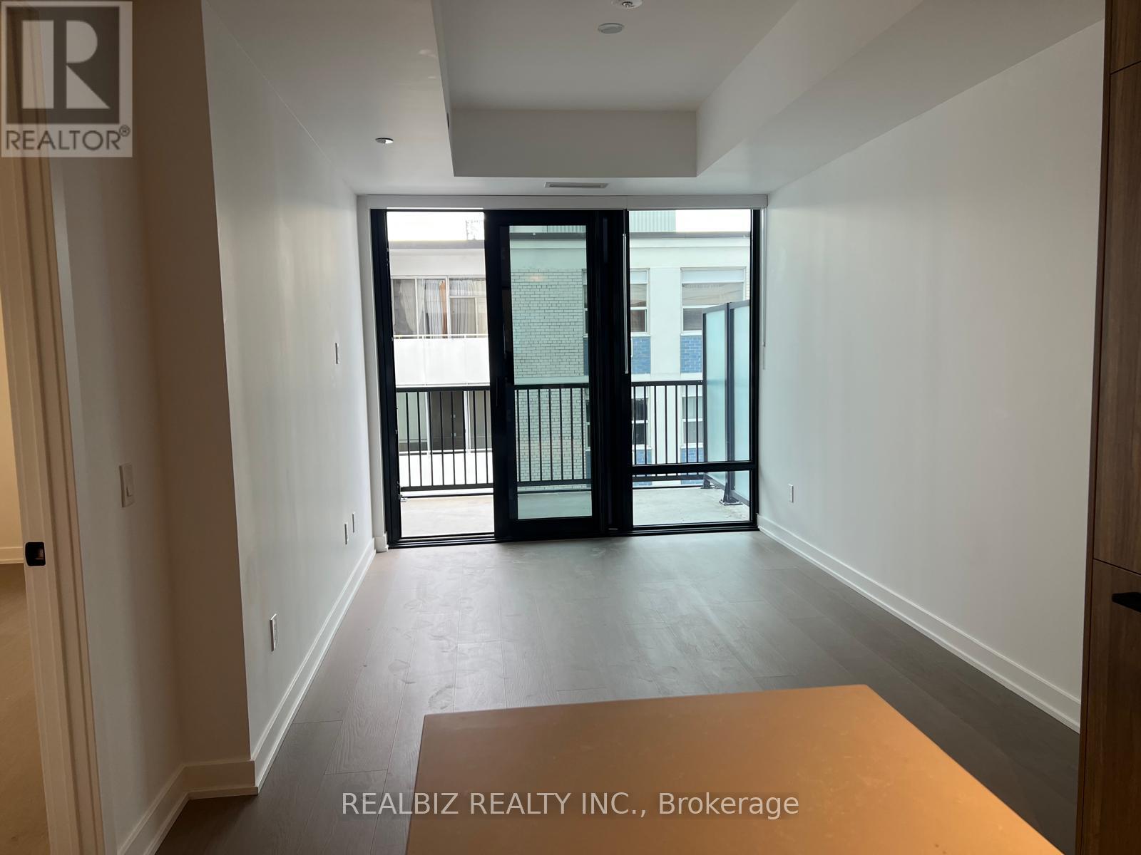#823 91 MONTCLAIR AVENUE - 15
