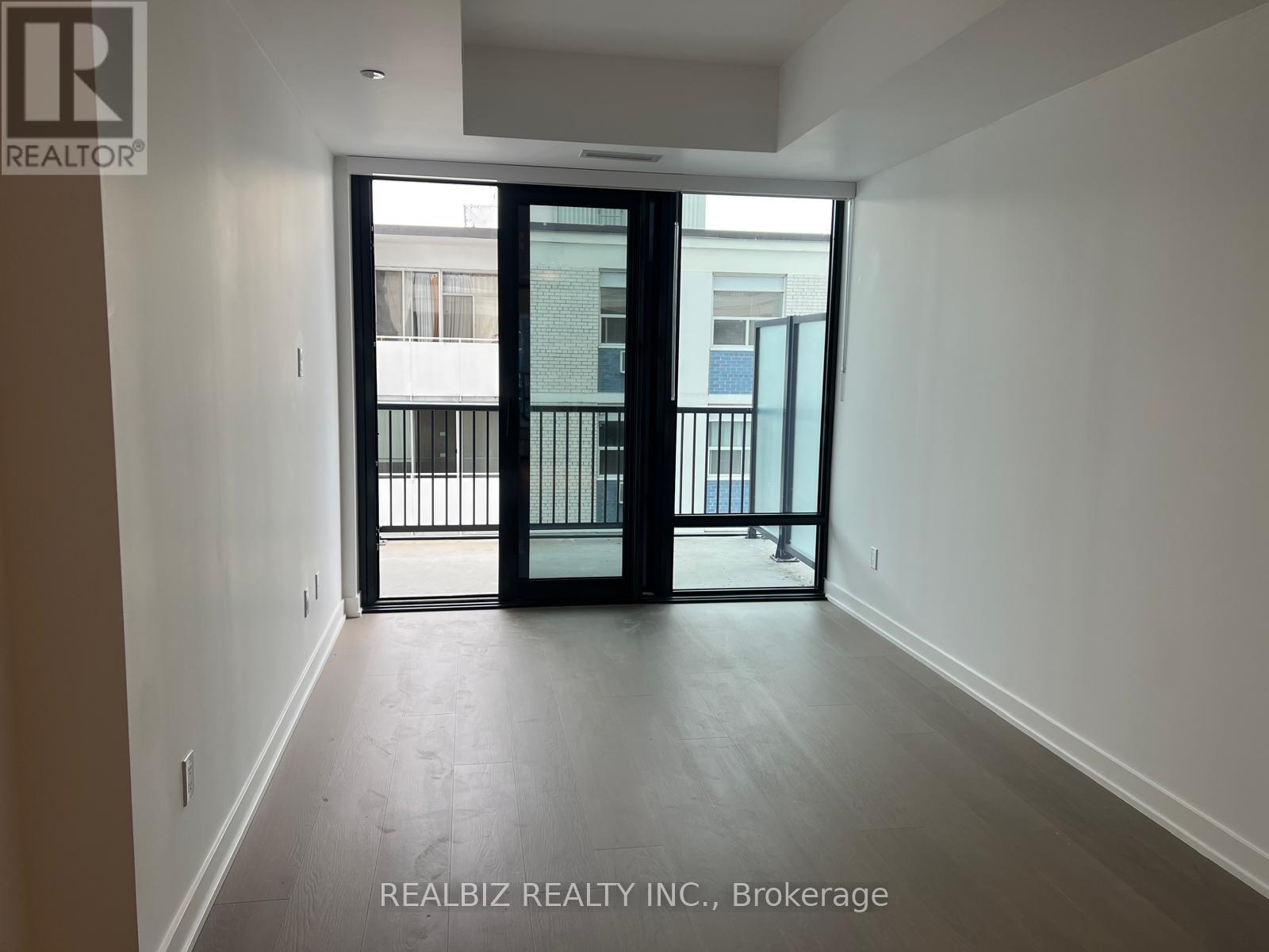 #823 91 MONTCLAIR AVENUE - 22