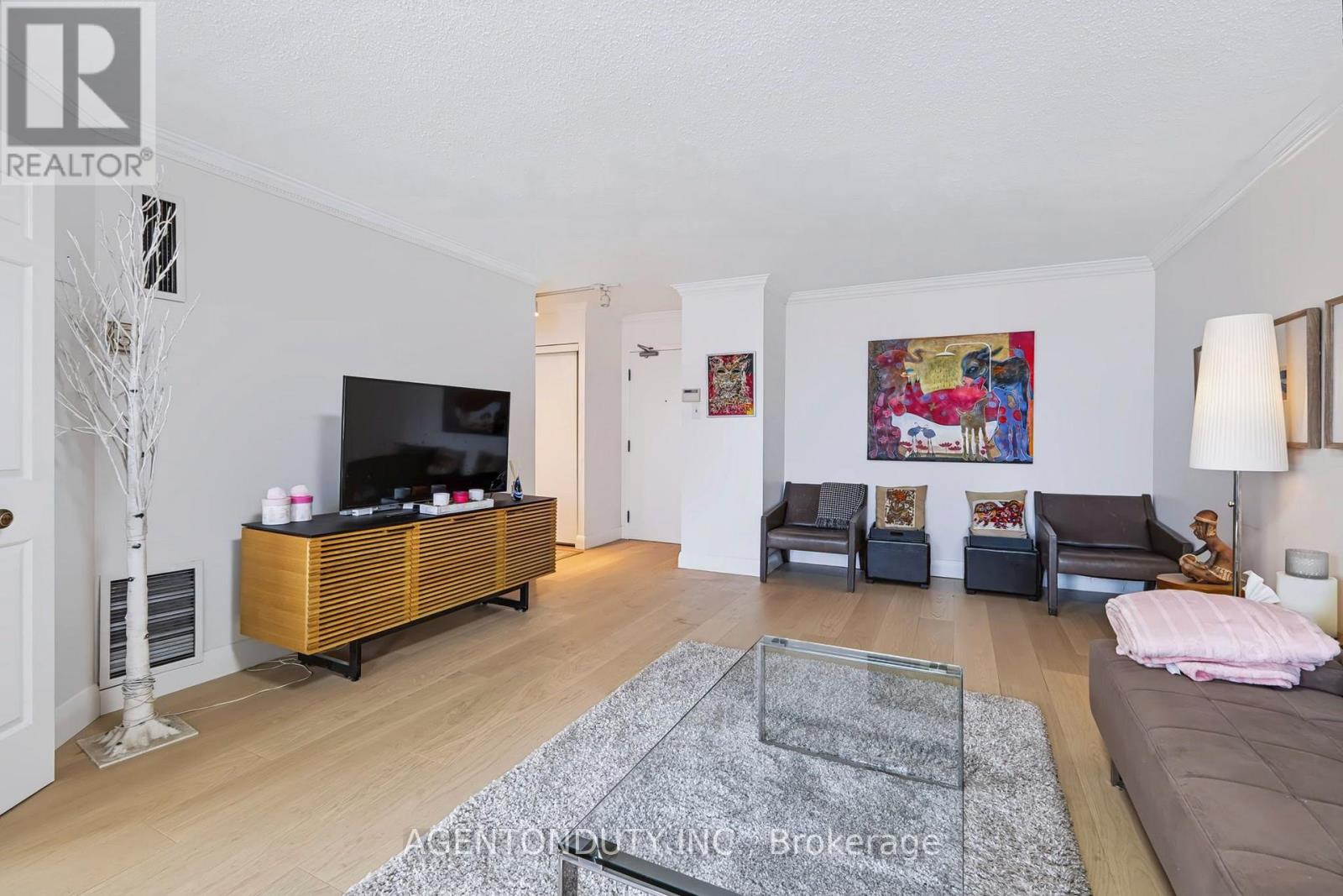 #1602 25 MAITLAND STREET - Image 12