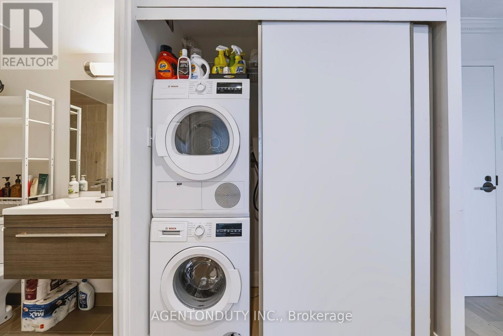 #1602 25 MAITLAND STREET - Image 21