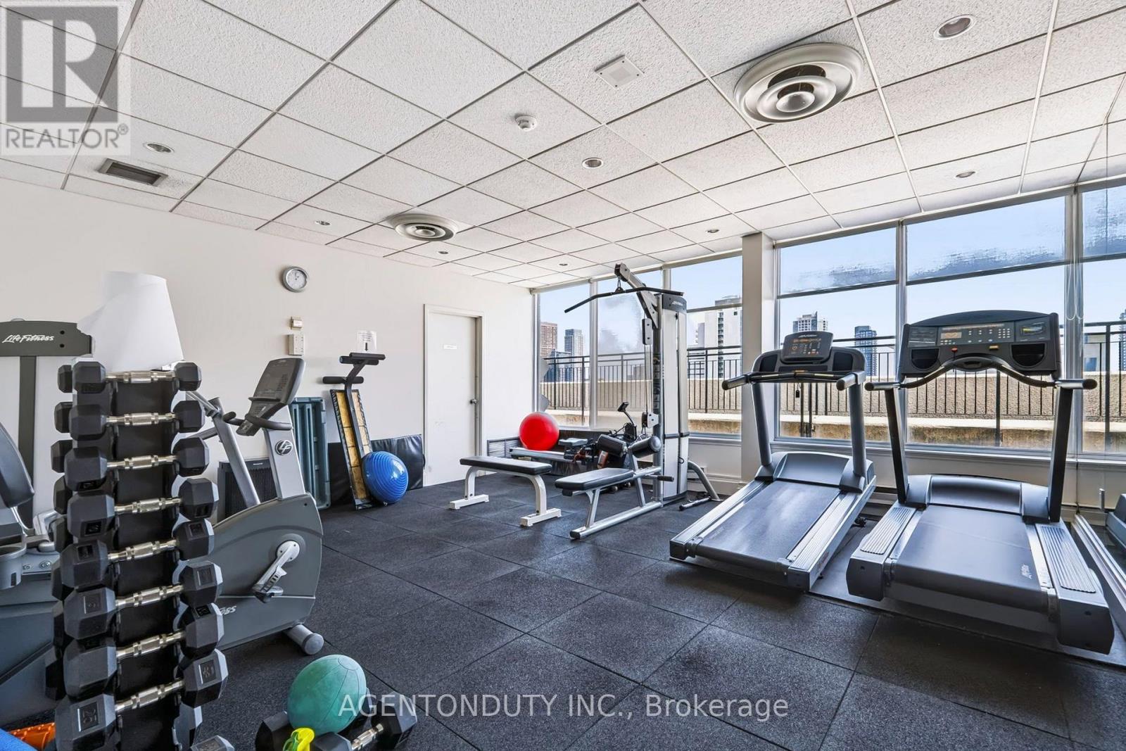 #1602 25 MAITLAND STREET - Image 30