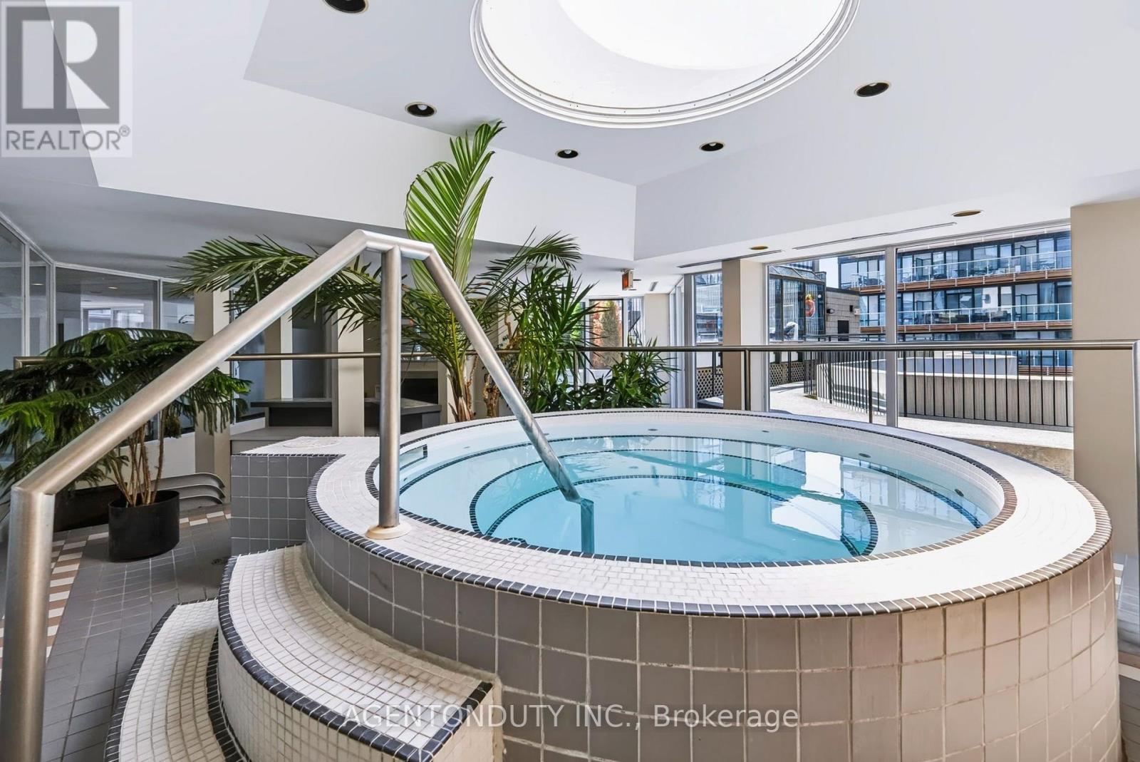 #1602 25 MAITLAND STREET - Image 31