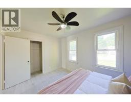 Bedroom - 898 Grandview Avenue, Sarnia, ON N7V3X2 Photo 8