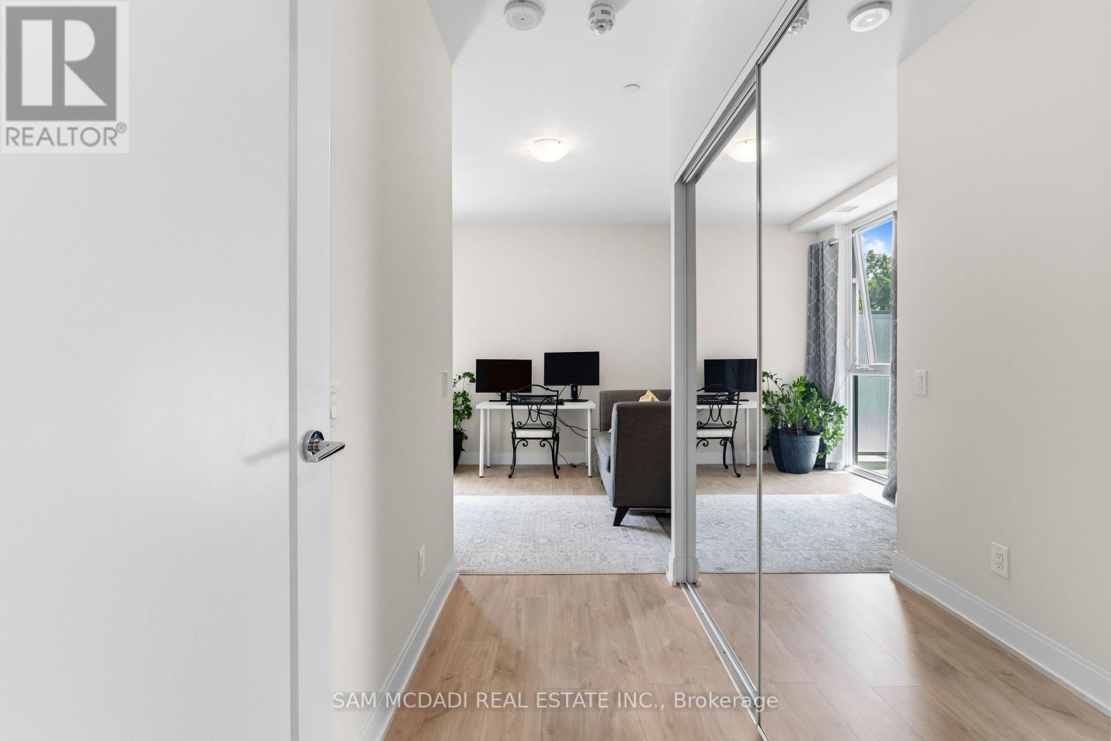 #414 70 ANNIE CRAIG DRIVE - 13