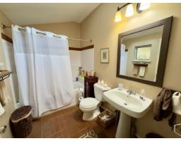 8435 109b Street, Delta, BC V4C4H4 Photo 23