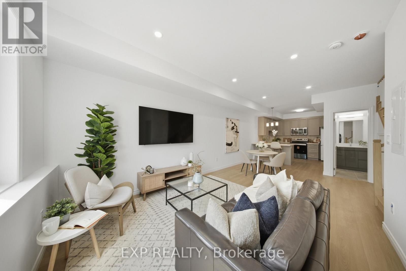 #10 2 SLESSOR BOULEVARD - Image 10