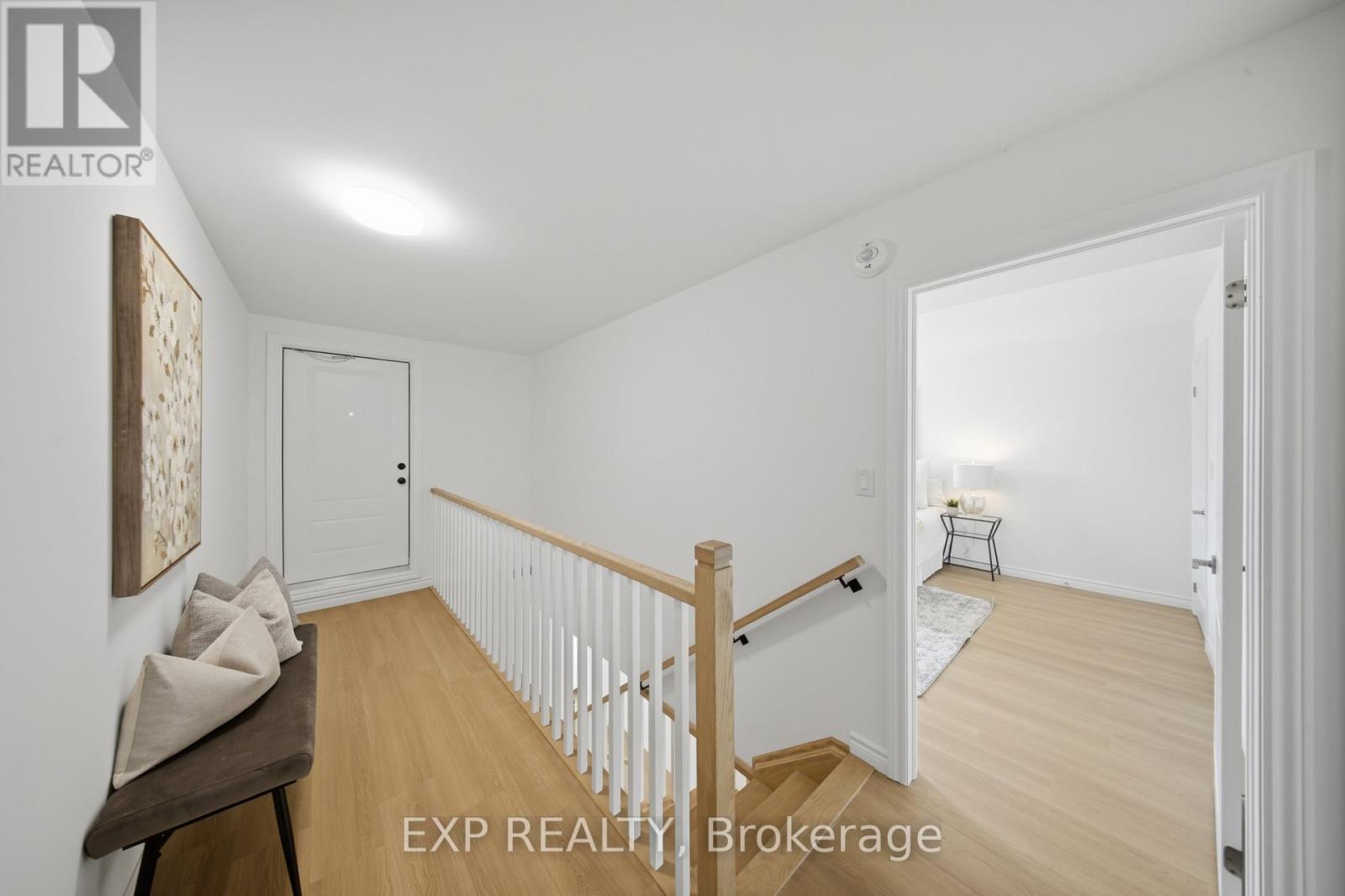 #10 2 SLESSOR BOULEVARD - Image 31