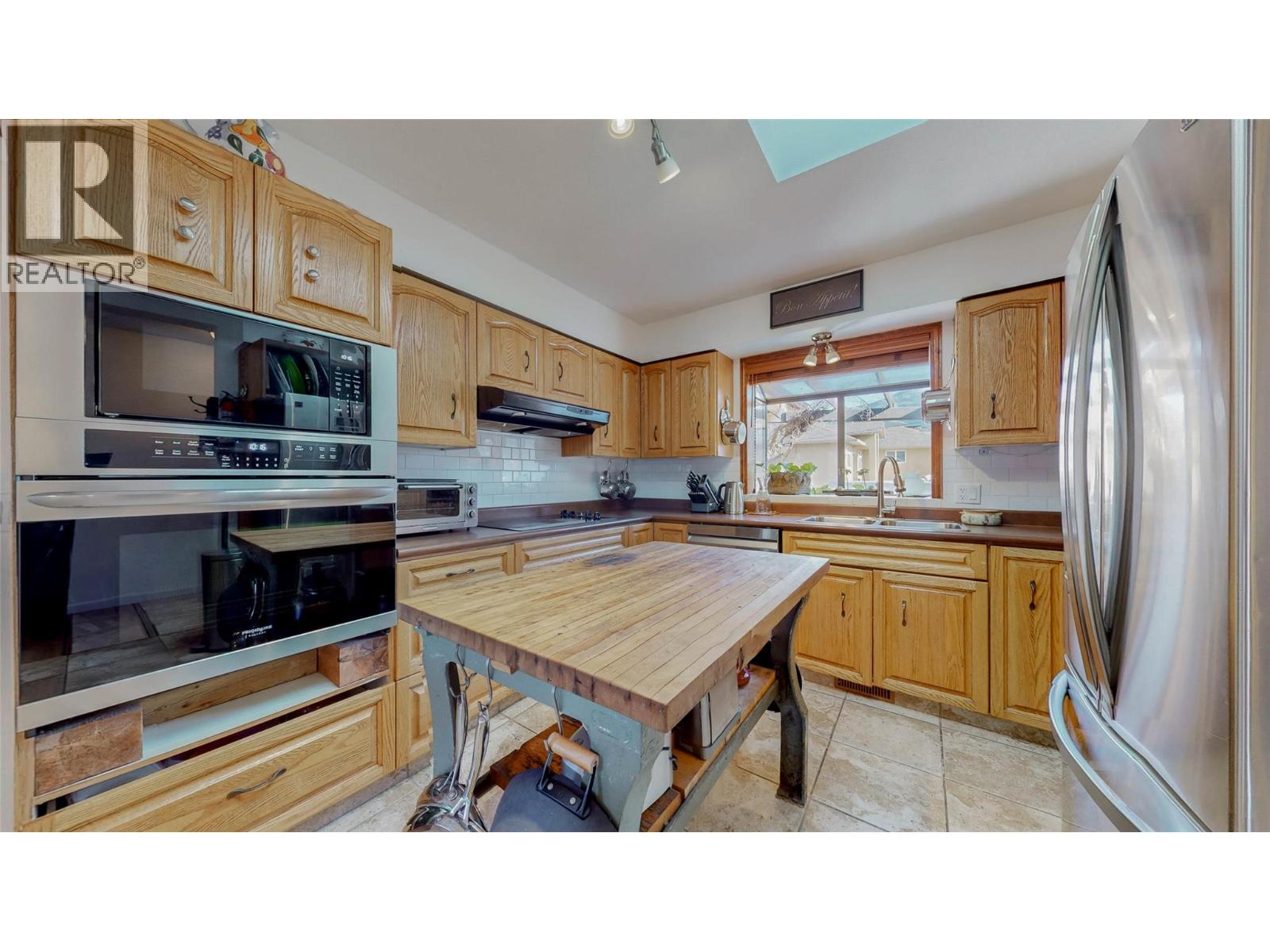 6940 Mountainview Drive - 2