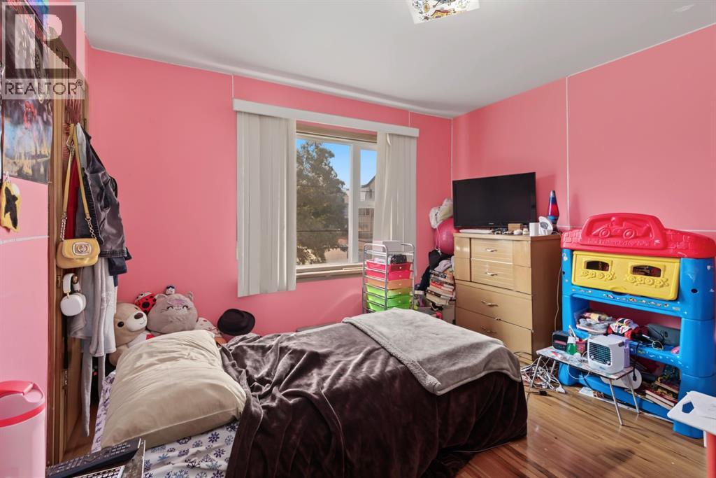 2620 5 Avenue NW - 12