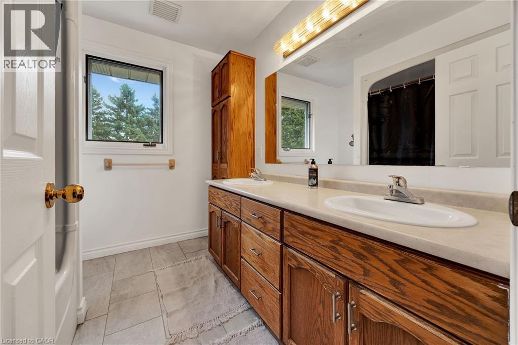 1 DANUBE Drive - Image 21