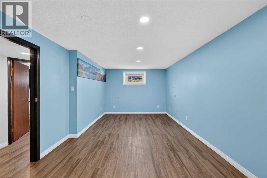 2018 Cottonwood Crescent SE - Image 27