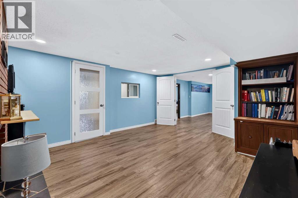 2018 Cottonwood Crescent SE - Image 25