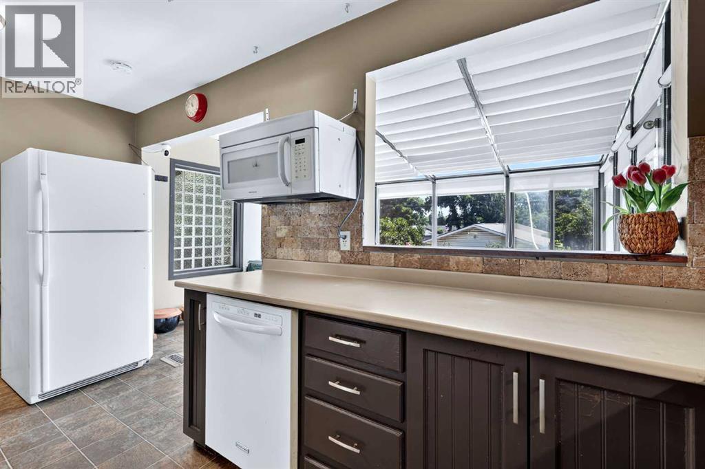 2018 Cottonwood Crescent SE - Image 15