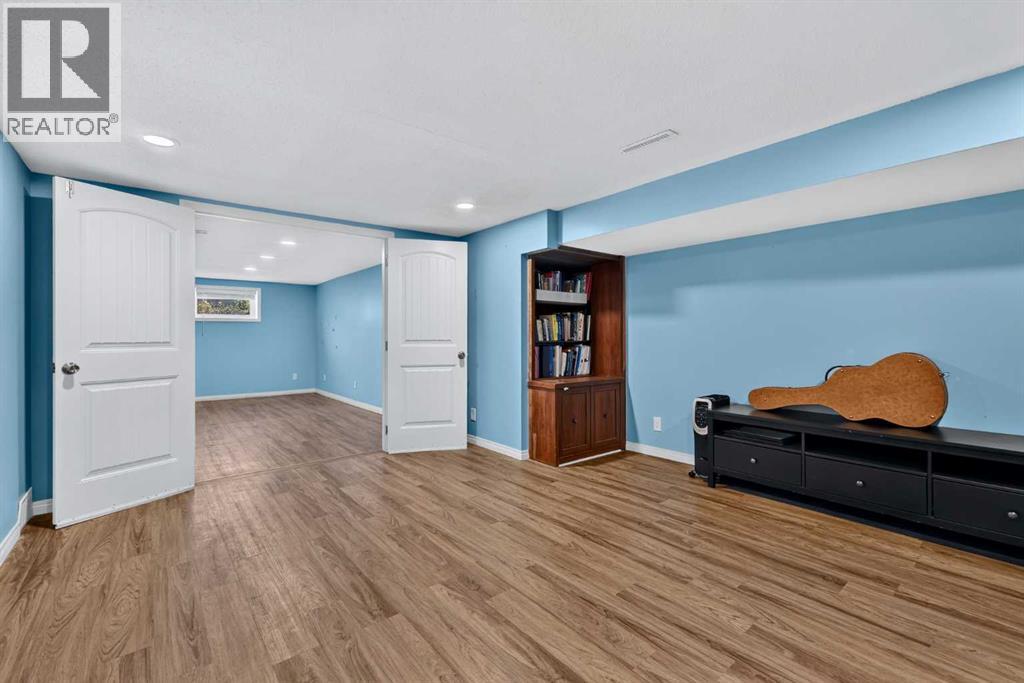 2018 Cottonwood Crescent SE - Image 24