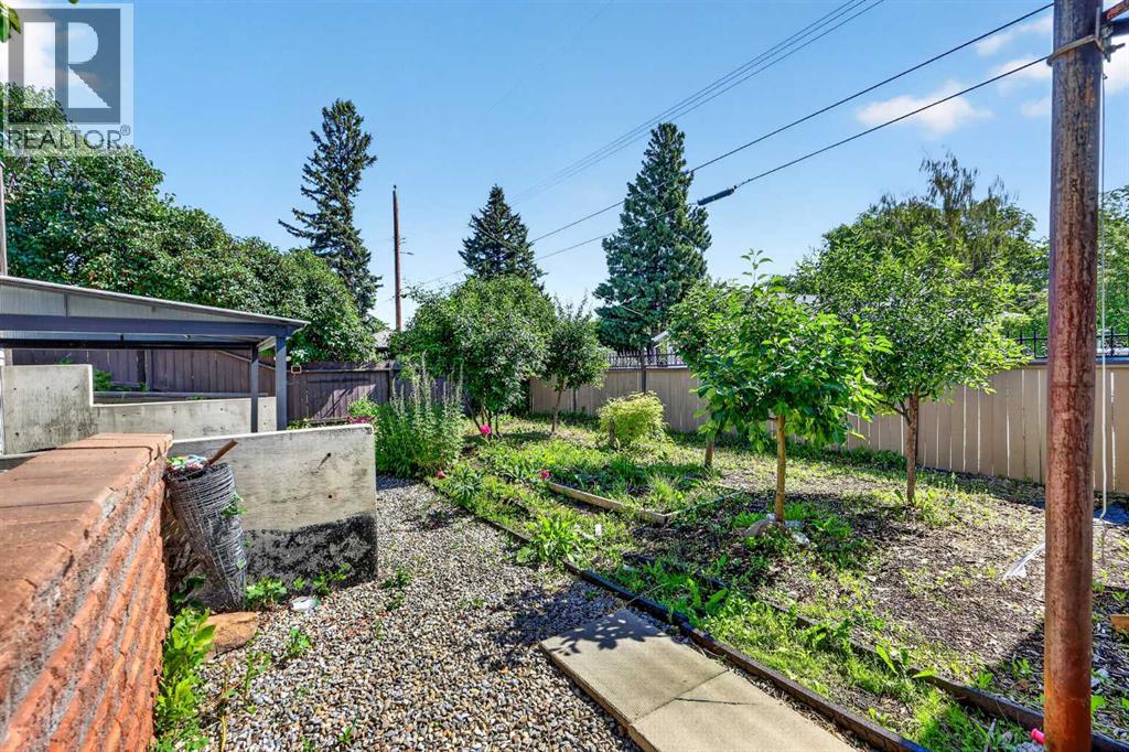 2018 Cottonwood Crescent SE - Image 36