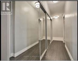 609 - 1 Massey Square, Toronto, ON M4C5L4 Photo 16