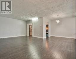 609 - 1 Massey Square, Toronto, ON M4C5L4 Photo 18