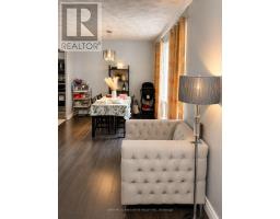 Solarium - 609 - 1 Massey Square, Toronto, ON M4C5L4 Photo 6