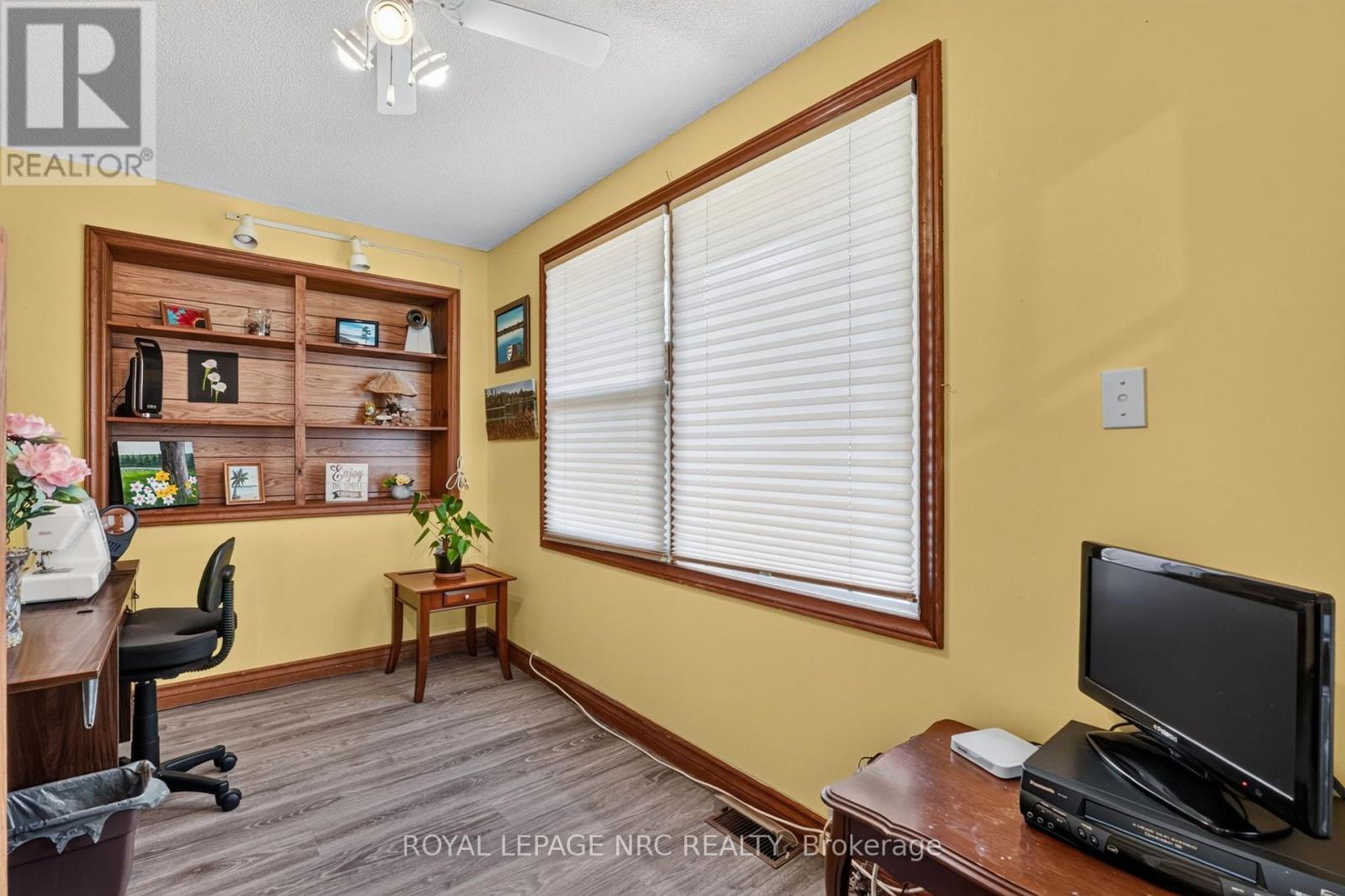930 EDGEMERE ROAD - Image 16