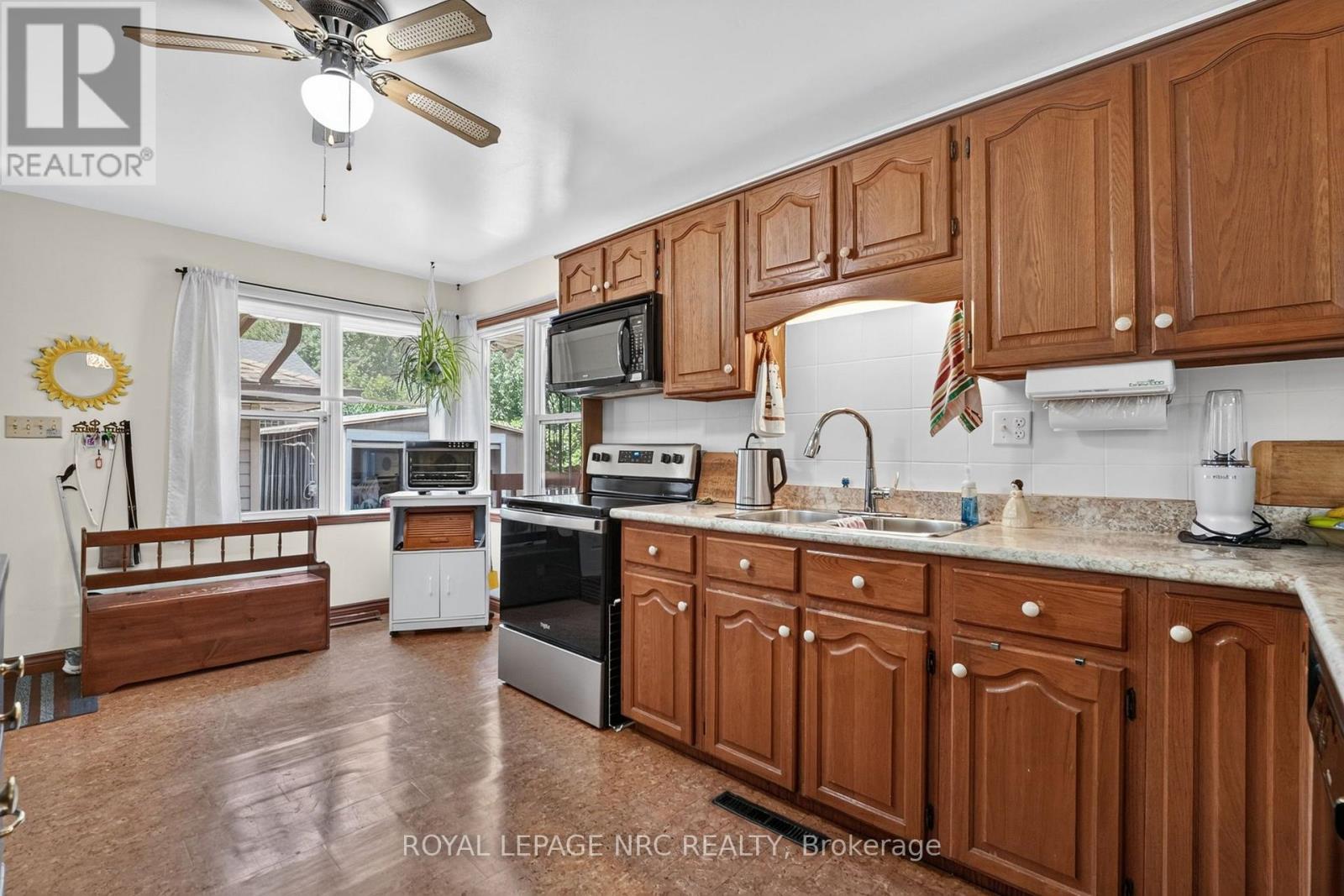 930 EDGEMERE ROAD - 20