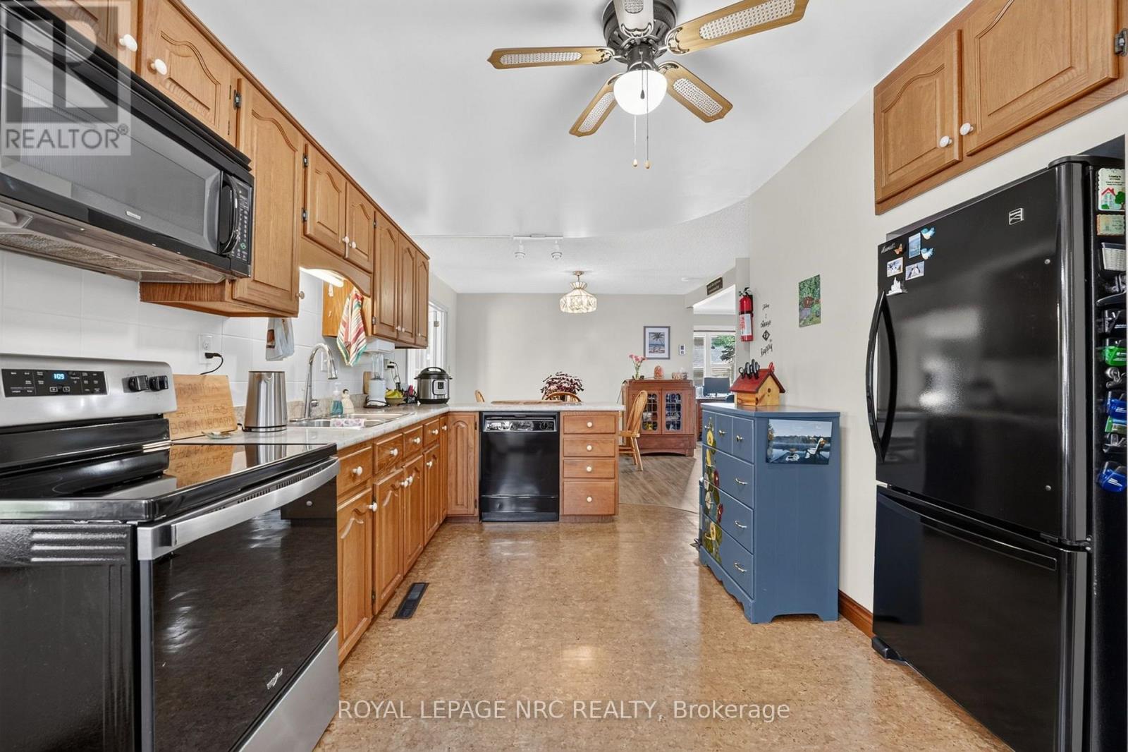 930 EDGEMERE ROAD - Image 23