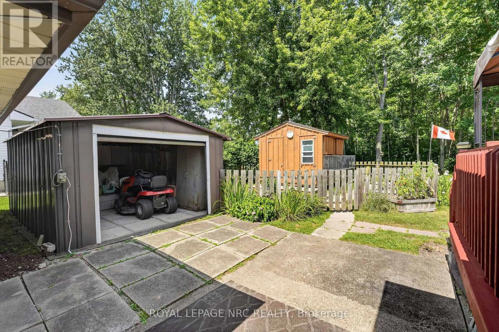 930 EDGEMERE ROAD - 31