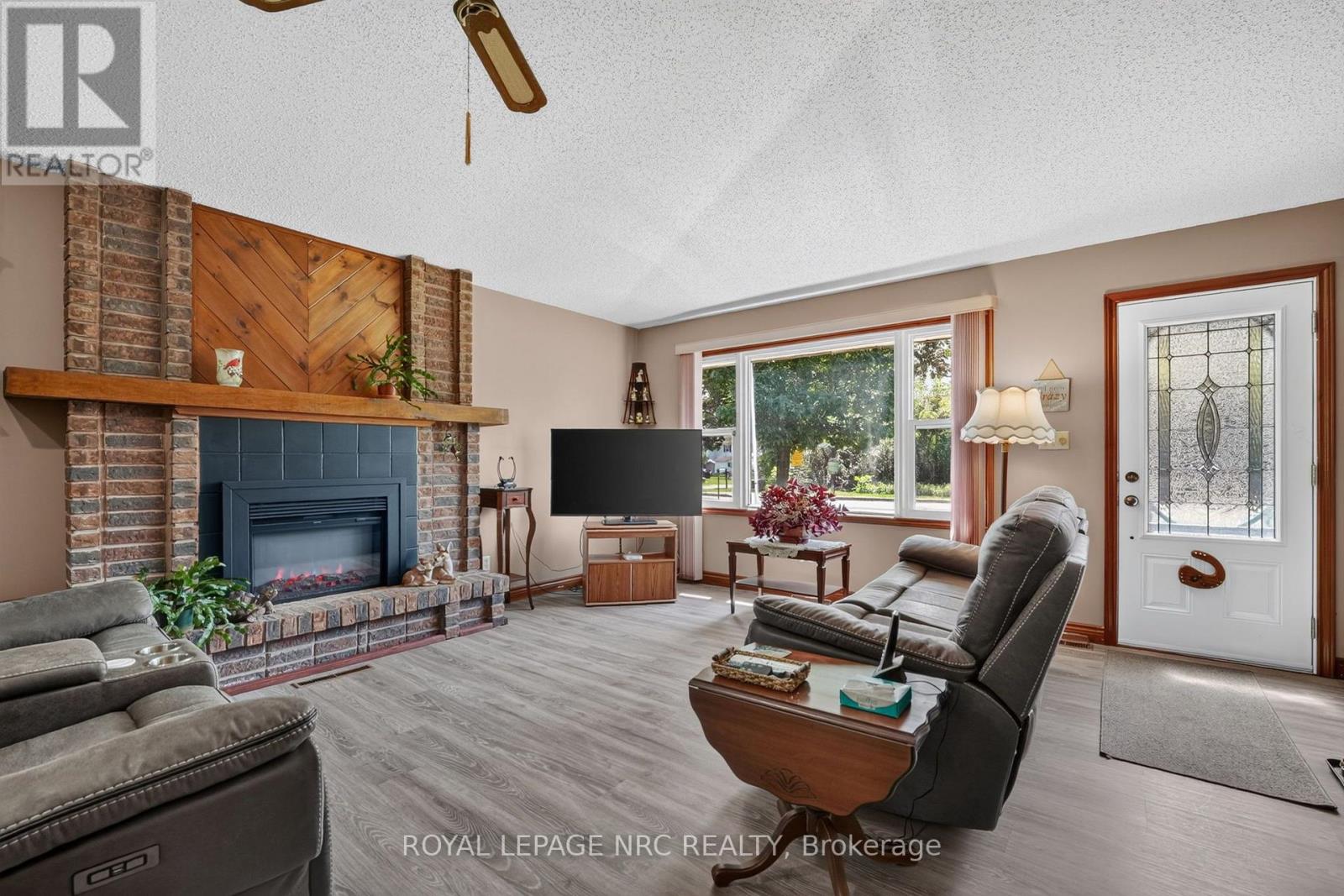 930 EDGEMERE ROAD - 4