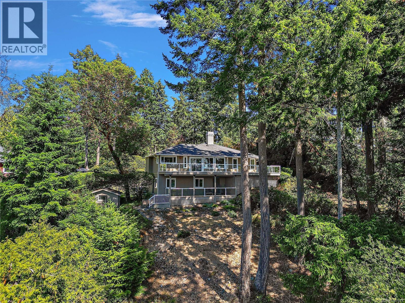 10938 Prentice Pl, North Saanich