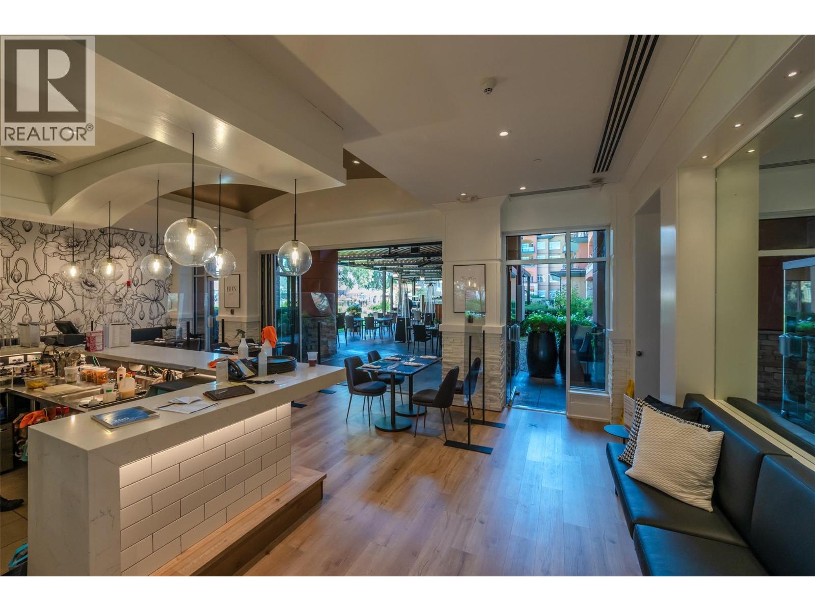 #113 15 Park Place - 30