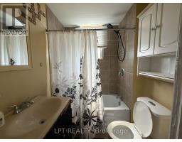 37 Elizabeth Street N, Brampton, ON L6X1S3 Photo 9