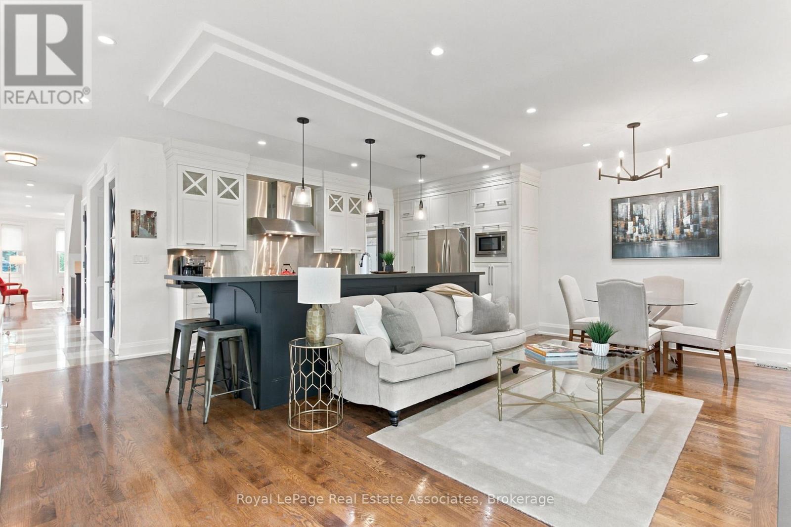 32 JOPLING AVENUE N - 19