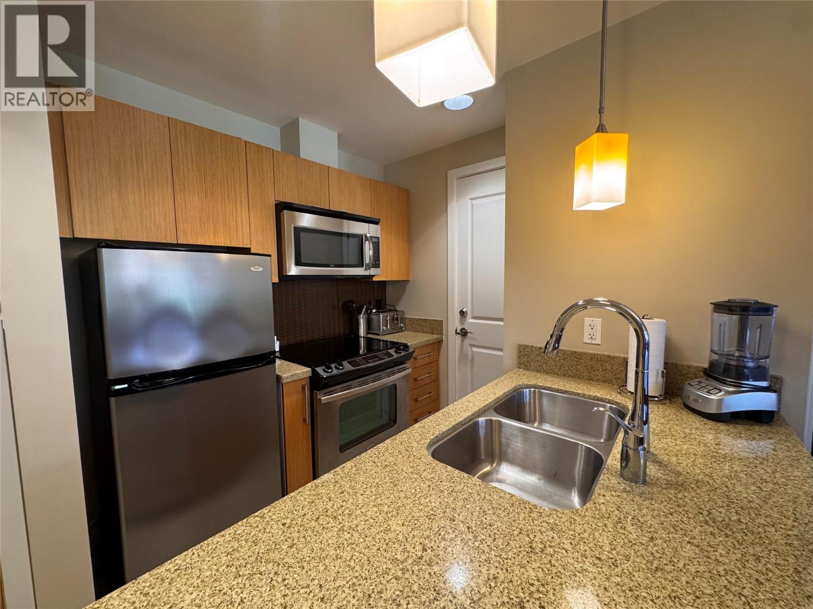 #113 15 Park Place - 10