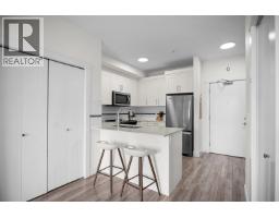 202 22577 Royal Crescent, Maple Ridge, BC V2X2M2 Photo 9