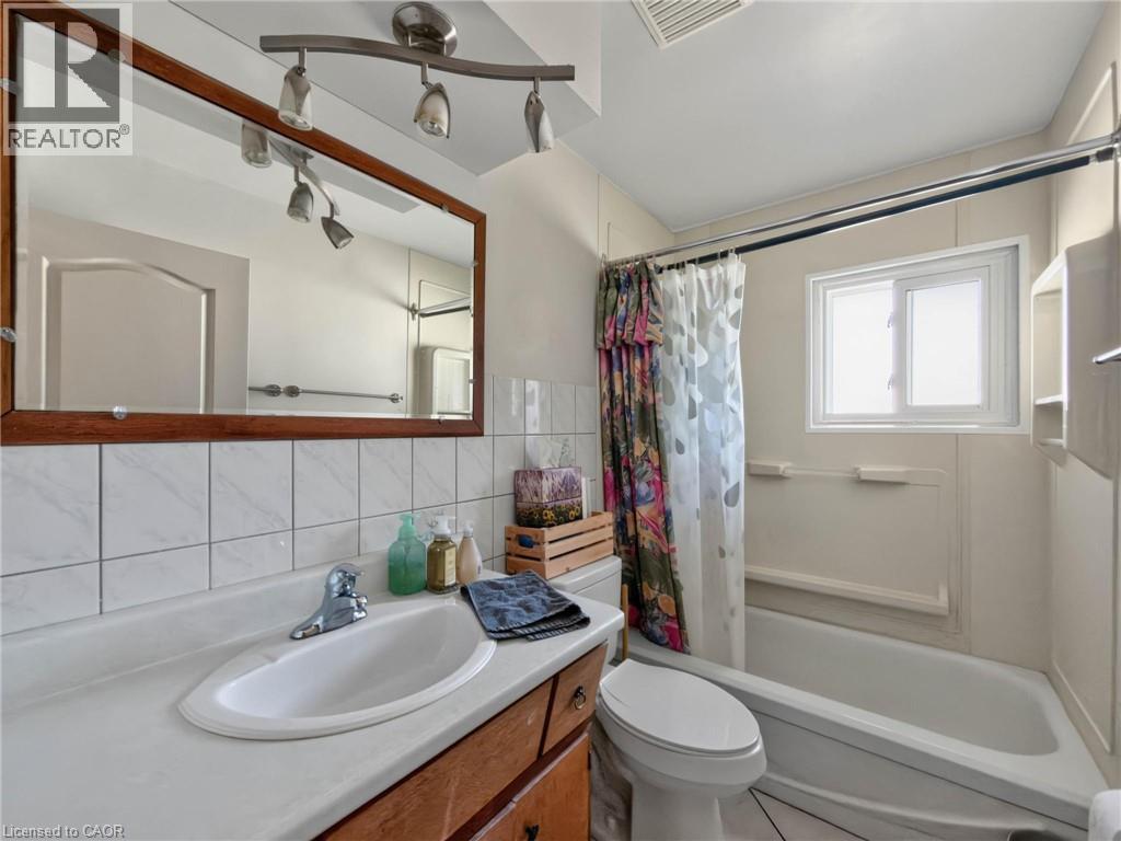 62 HURRICANE Road - Image 25