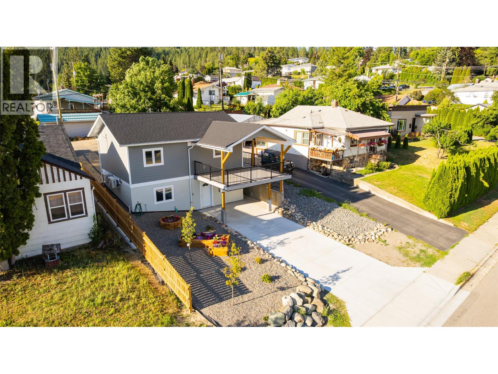 1916 Canyon Street - 4