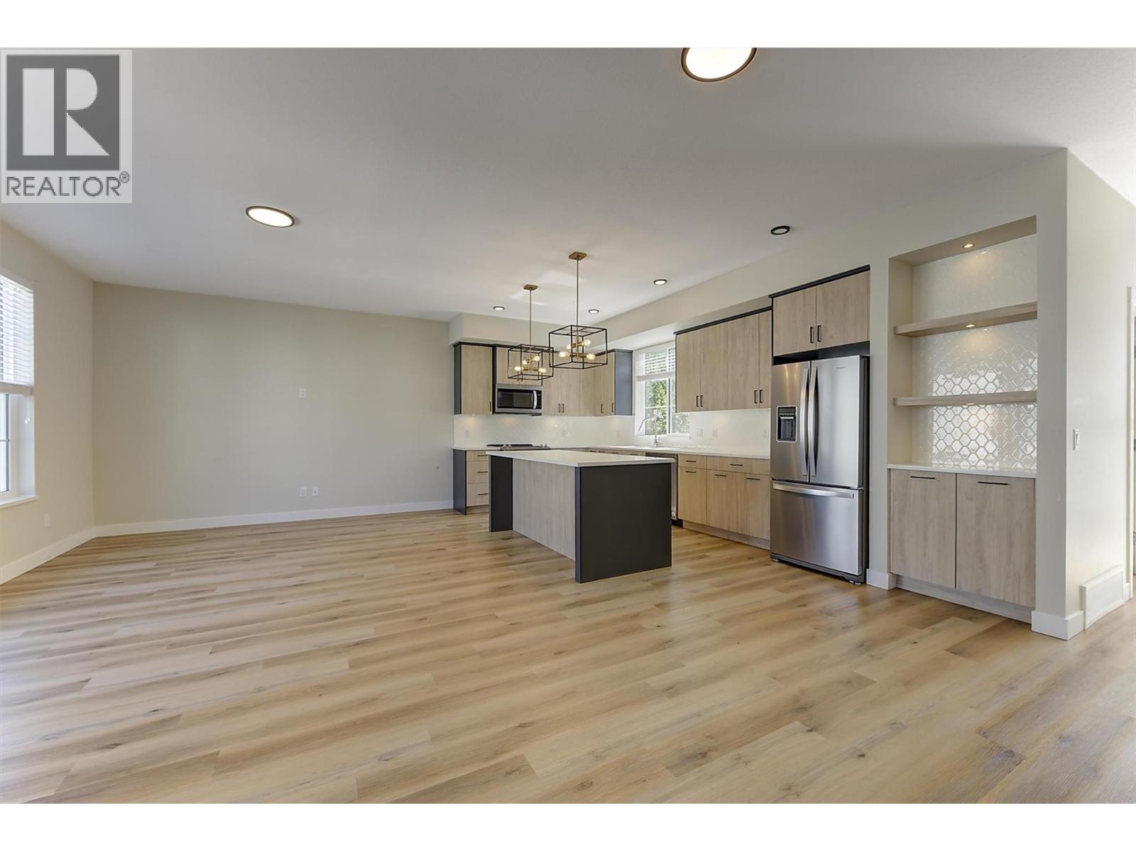 126 4025 Gellatly Road South, West Kelowna