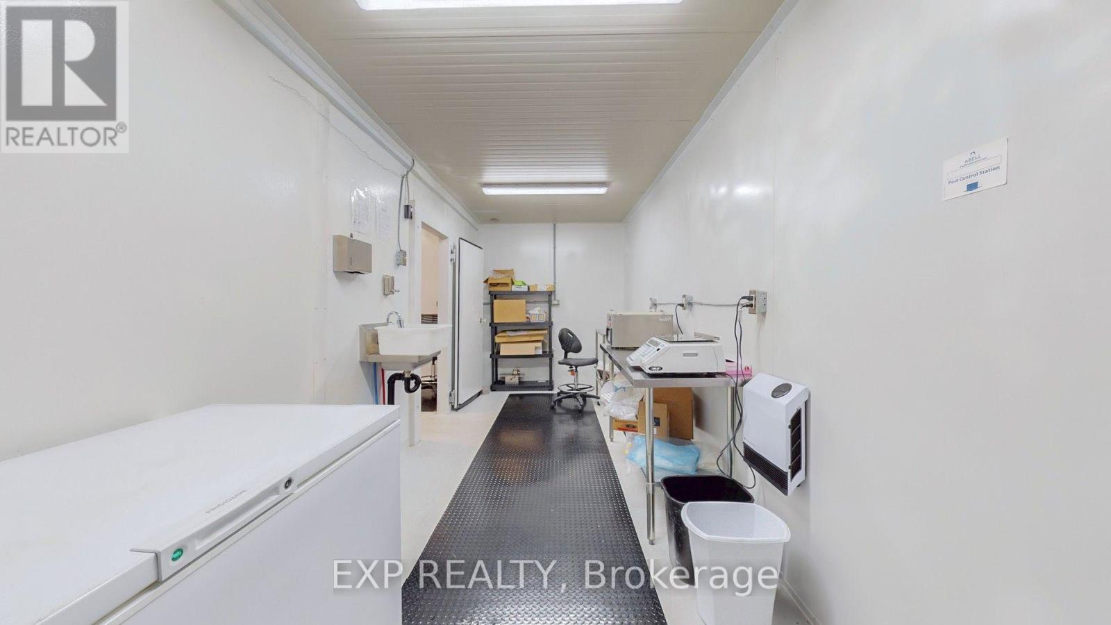 42 SOMERVILLE CRESCENT - Image 39